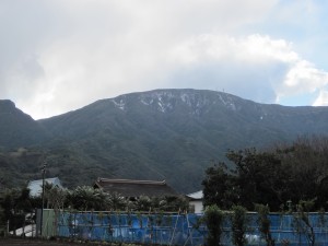 山の雪
